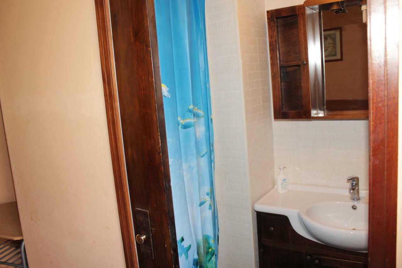 B&B Stazione Centrale Palermo Bagian luar foto