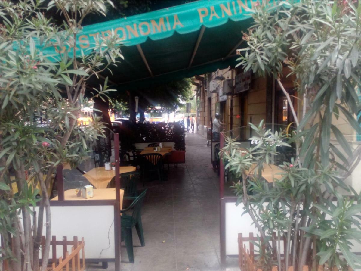 B&B Stazione Centrale Palermo Bagian luar foto