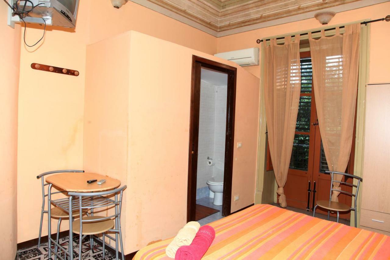 B&B Stazione Centrale Palermo Bagian luar foto